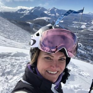 Meet your Posher, Jenny
